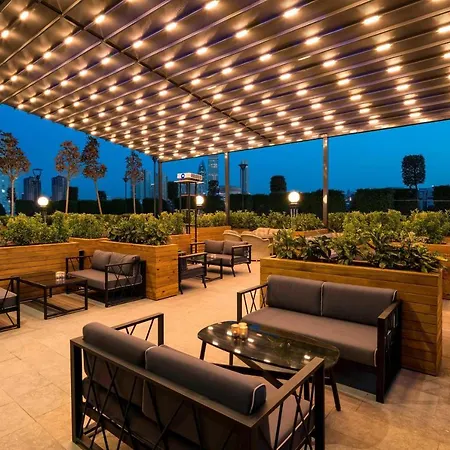 Отель Sheraton Grand Atasehir Стамбул