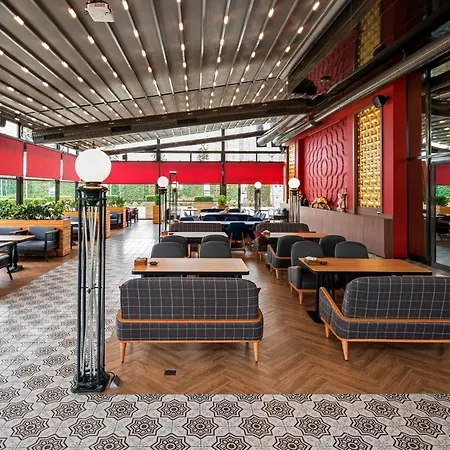 Sheraton Grand Atasehir Отель
