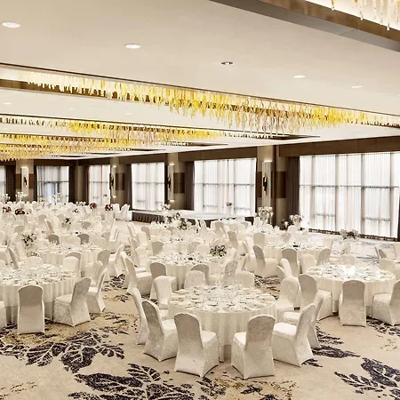 Отель Sheraton Grand Atasehir 5*