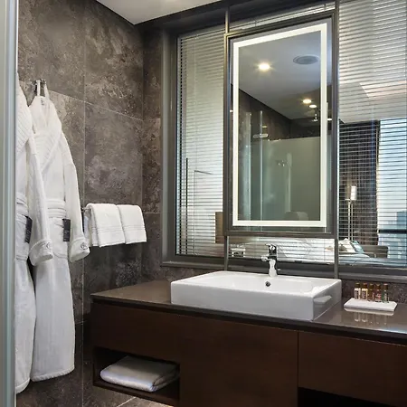 Sheraton Grand Atasehir Hotel 5*