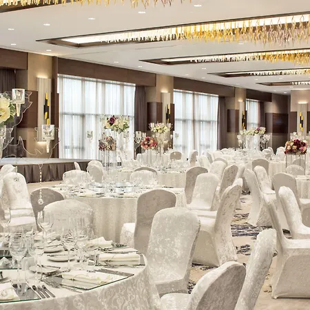 Sheraton Grand Atasehir ホテル 5*