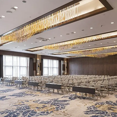 Sheraton Grand Atasehir ホテル 5*